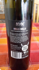 AC DC Wein kaufen, Hells Bells, Sauvignon, hinteres Etikett aus der Nähe